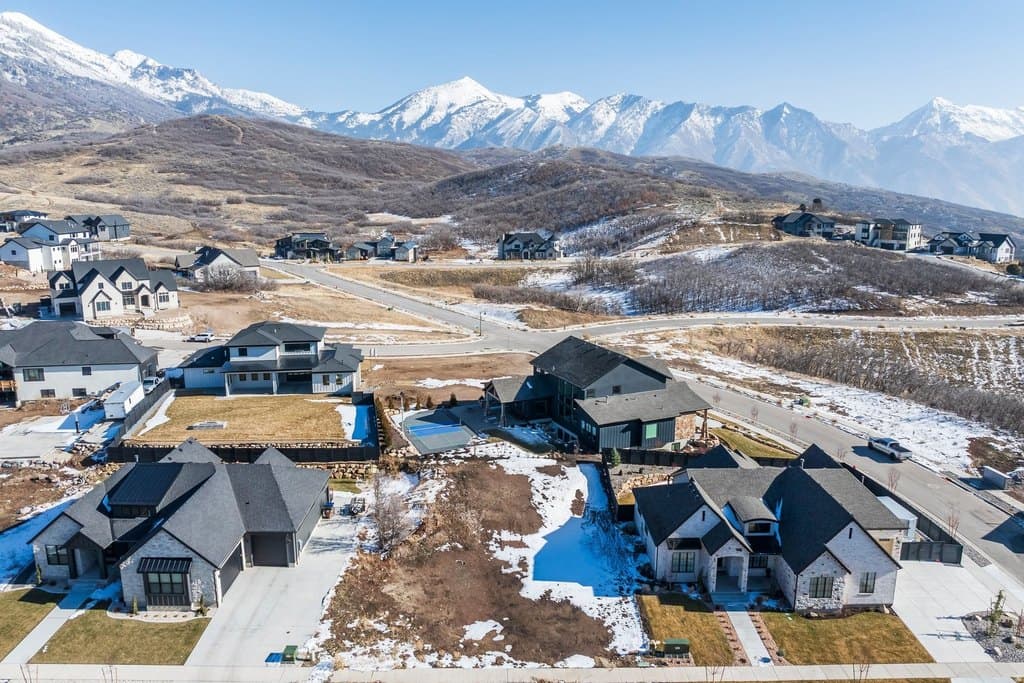 14677 S Canyon Pointe Rd E Unit 4, Draper