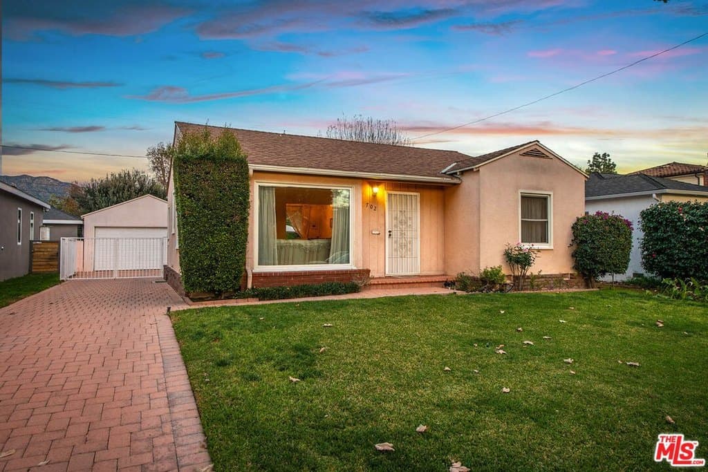 702 N Reese Pl, Burbank
