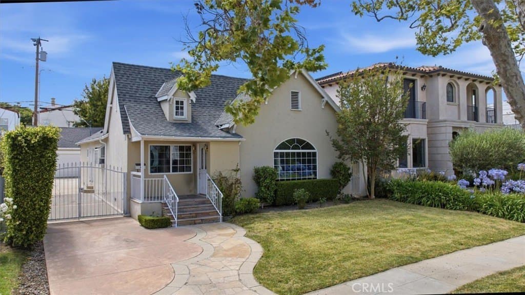 317 S Canon Dr, Beverly Hills