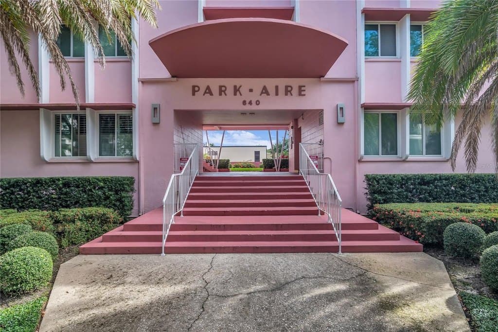 640 N Park Ave Apt 5, Winter Park