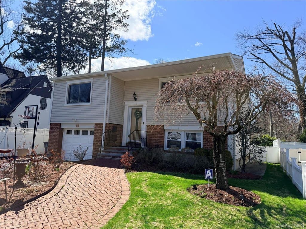 239 Davis Ave, White Plains