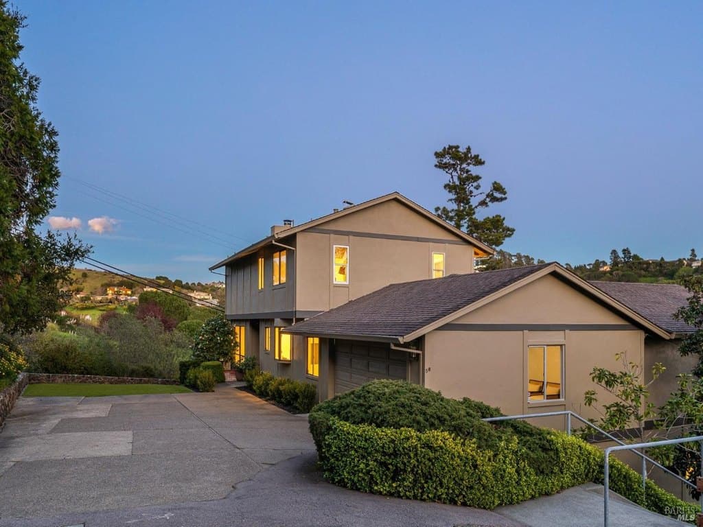 58 Lower North Ter, Tiburon