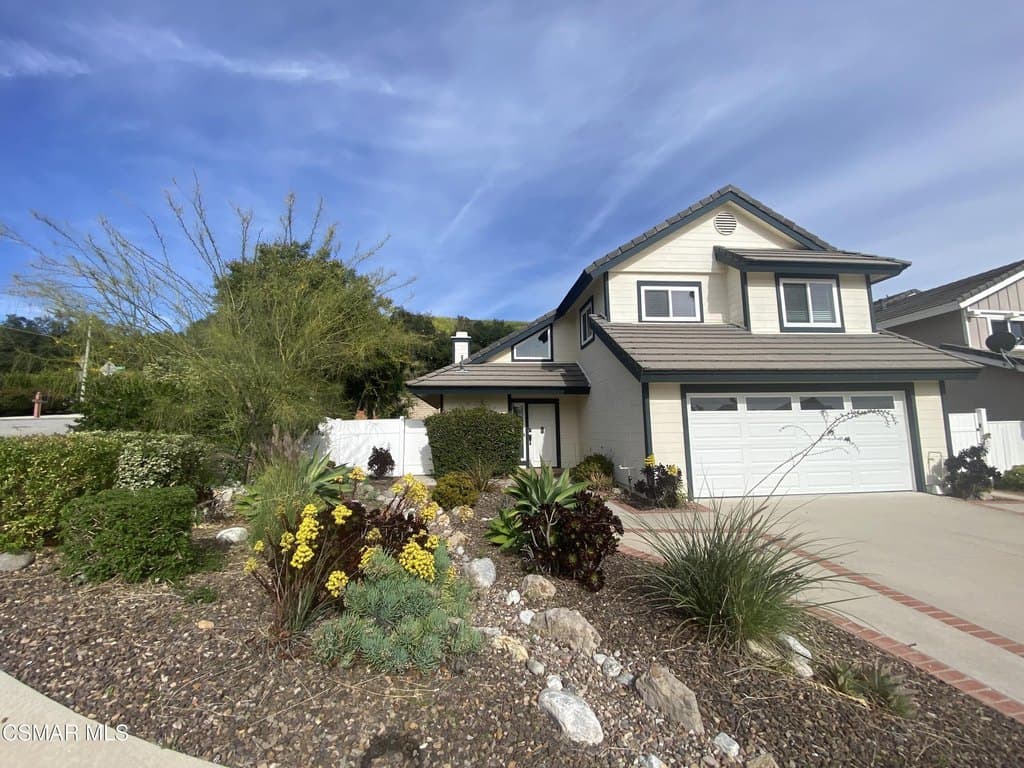 596 Aspen Ridge Ct, Oak Park