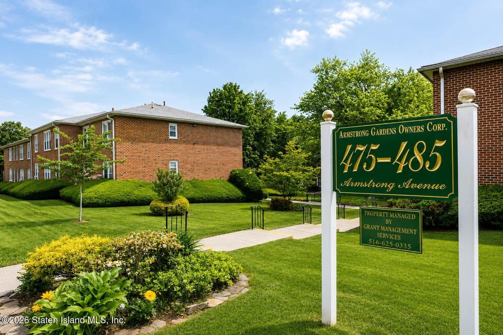 475 Armstrong Ave Apt F4