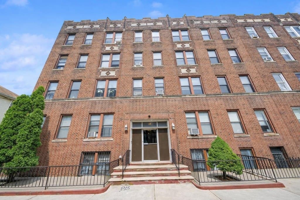 117 Corbin Ave Apt 107, Jersey City