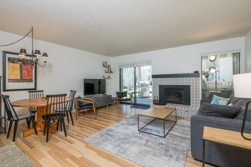 2395 Indian Springs Condo Dr, Sun Valley