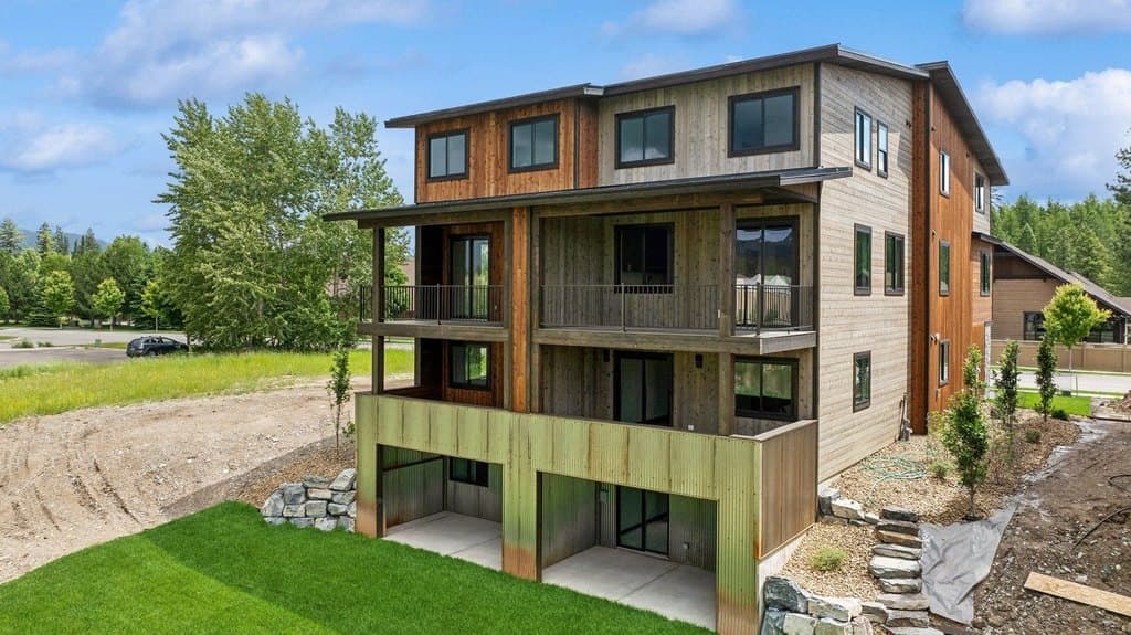 1942 Whitefish Ave, Whitefish