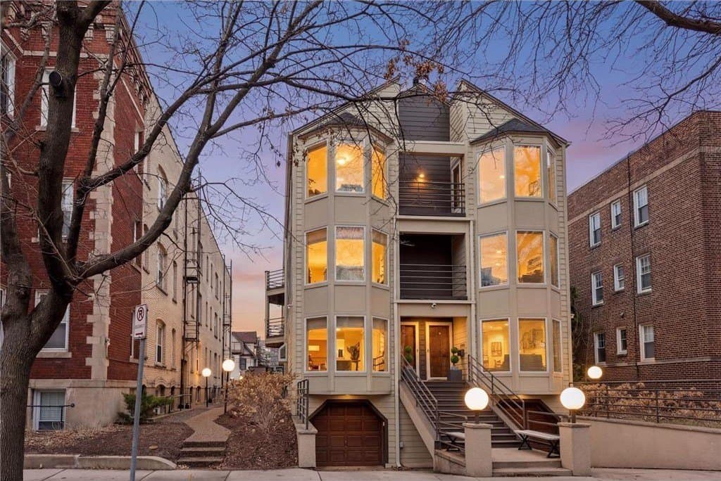 2726 Humboldt Ave S Unit A, Minneapolis