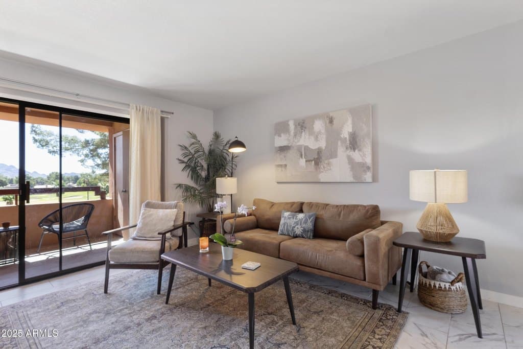 4303 E Cactus Rd Apt 326