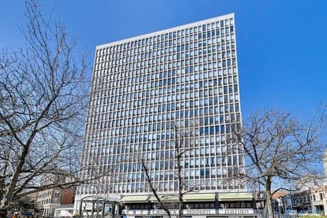 444 W Fullerton Pkwy Apt 305