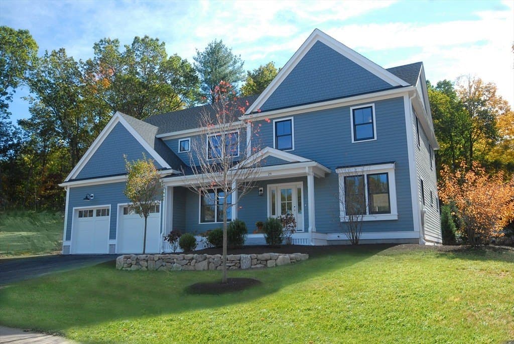 29 Saddle Rd, Concord