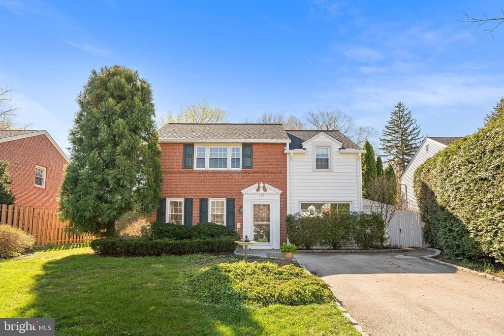 137 Barcladen Rd, Bryn Mawr