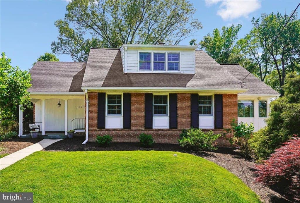 1003 Dewolfe Dr