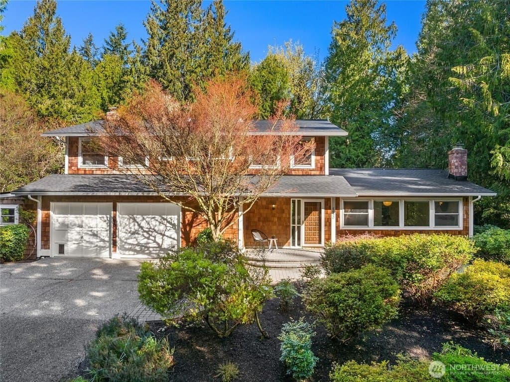 6490 NE Dapple Ct, Bainbridge Island
