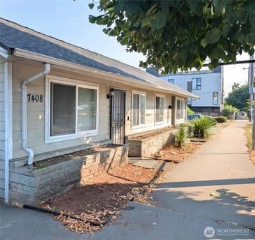 7410 Rainier Ave S
