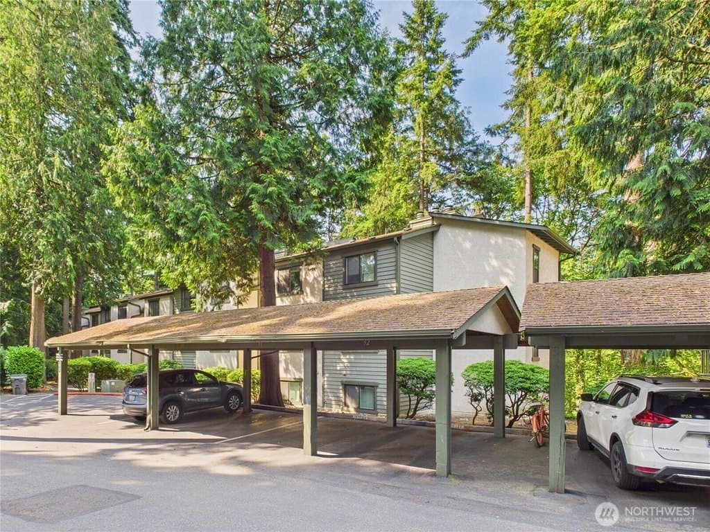 12721 NE 129th Ct Unit F103, Kirkland