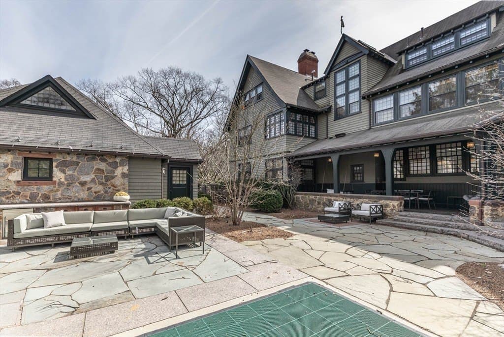 157 Brattle St, Cambridge