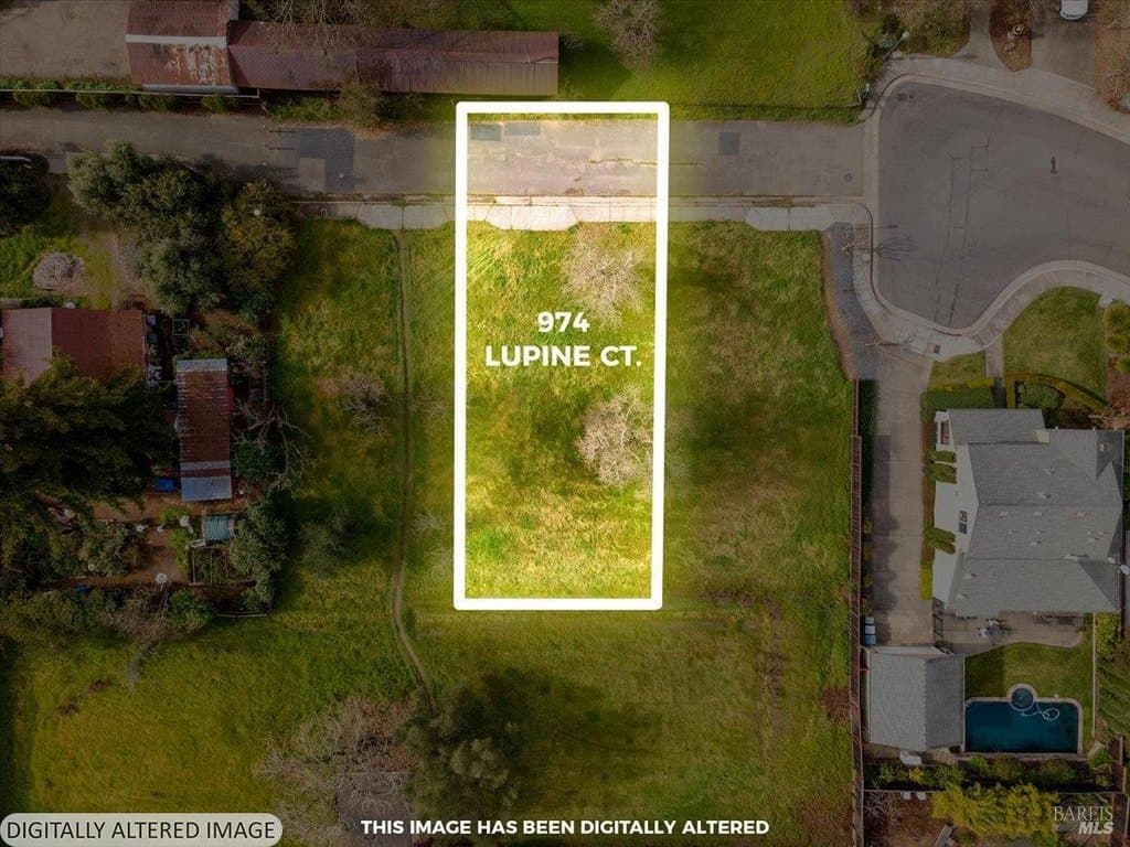 974 Lupine Ct, Healdsburg