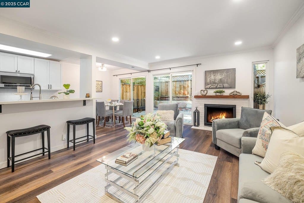 652 Hartley Dr, Danville