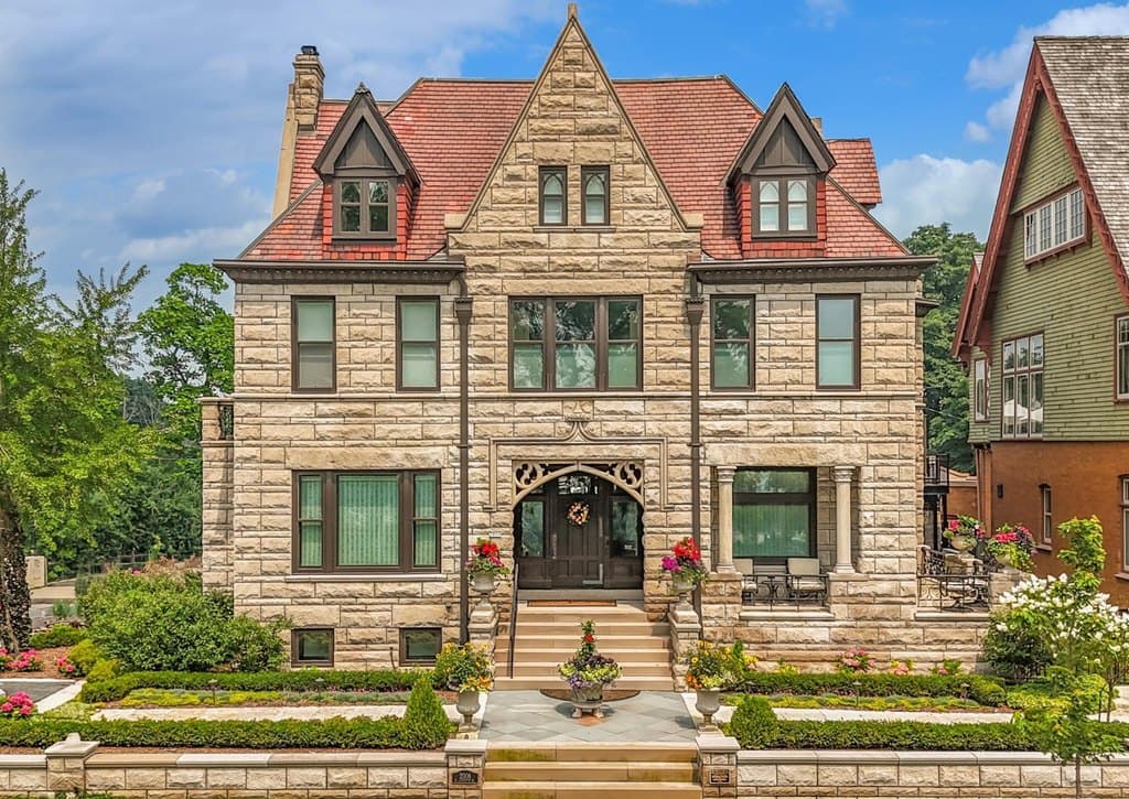 2006 E Lafayette Pl, Milwaukee