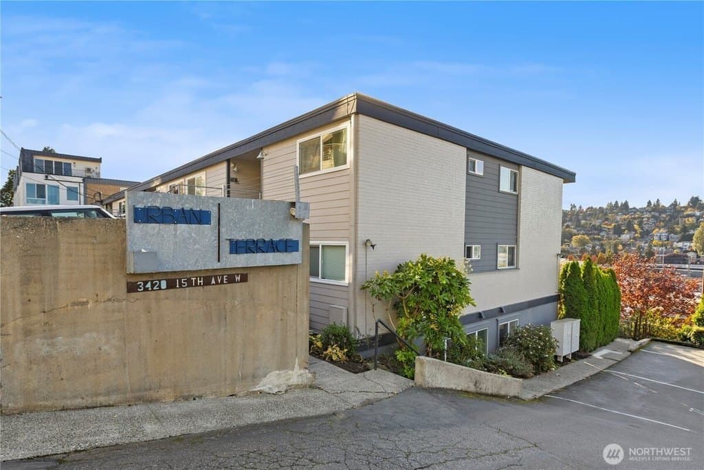 3420 15th Ave W Apt 105