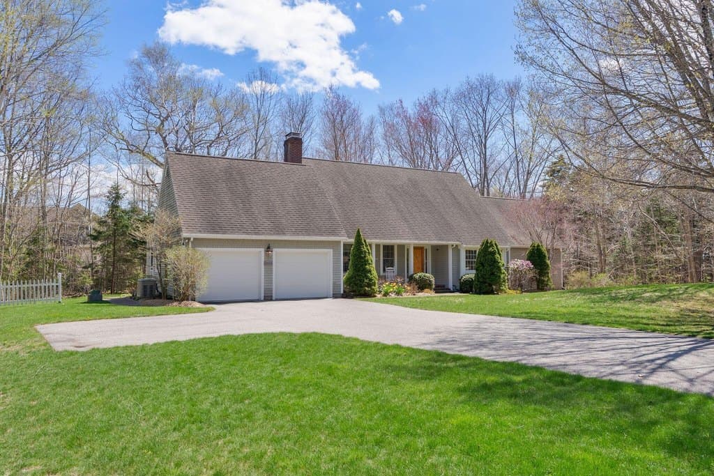 82 Hunts Point Rd, Cape Elizabeth