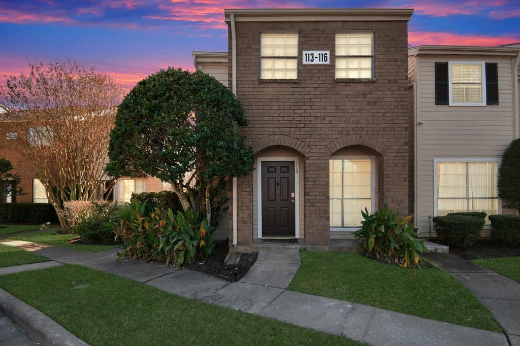 2002 Gentryside Dr Apt 113, Houston