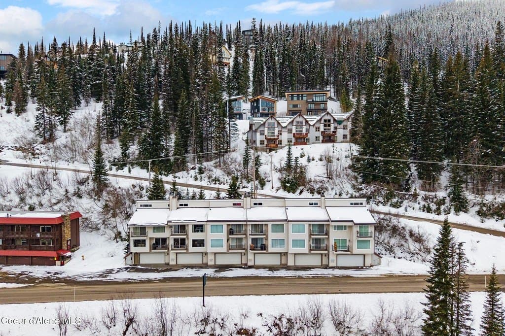 8766 Schweitzer Mountain Rd Unit 305, Sandpoint