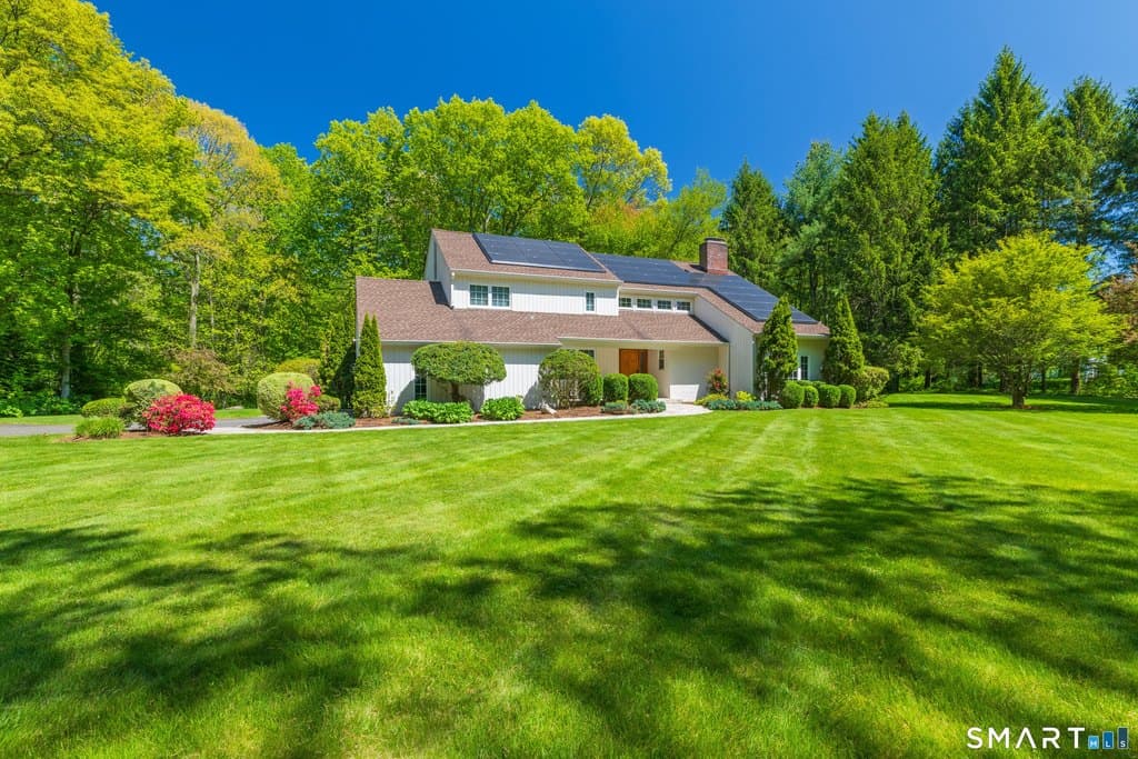 91 Lantern Ridge Rd, New Canaan