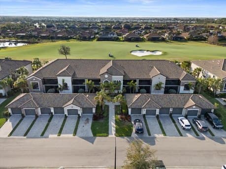 5527 Palmer Cir Unit 205