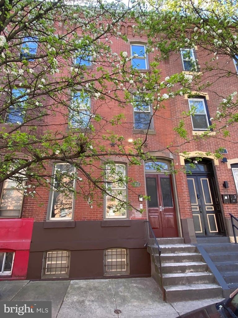 1712 W Diamond St, Philadelphia