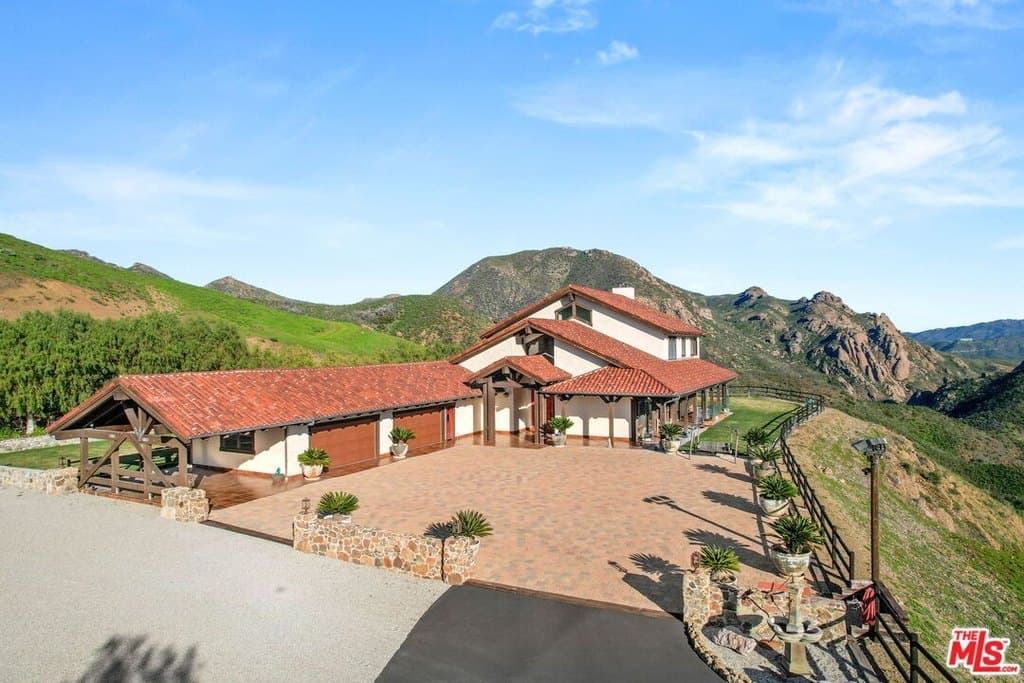12486 Yerba Buena Rd, Malibu