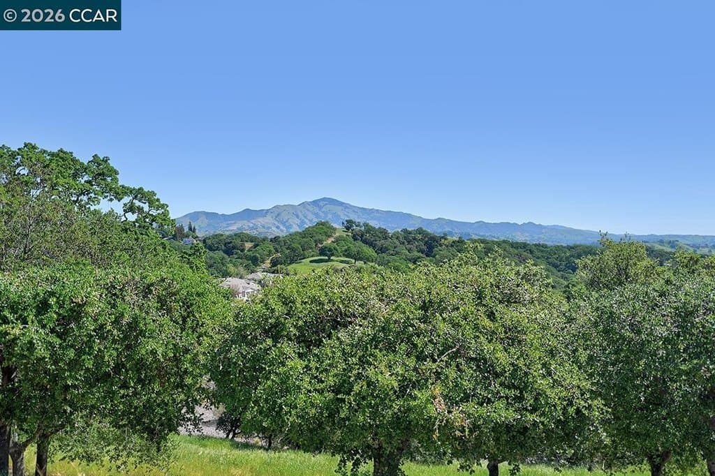 642 Shadowhawk Way, Walnut Creek