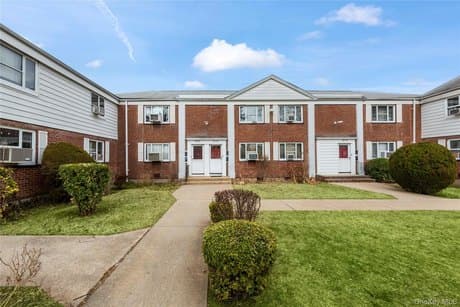 221-31 Braddock Ave Unit Upper