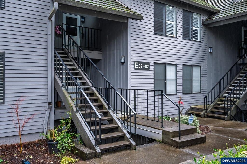 4000 Carman Dr Unit E68, Lake Oswego