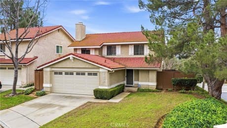 6800 Cedarbark Ct
