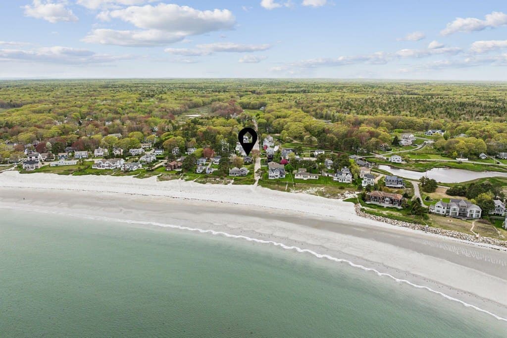 1081 Kings Hwy, Kennebunkport