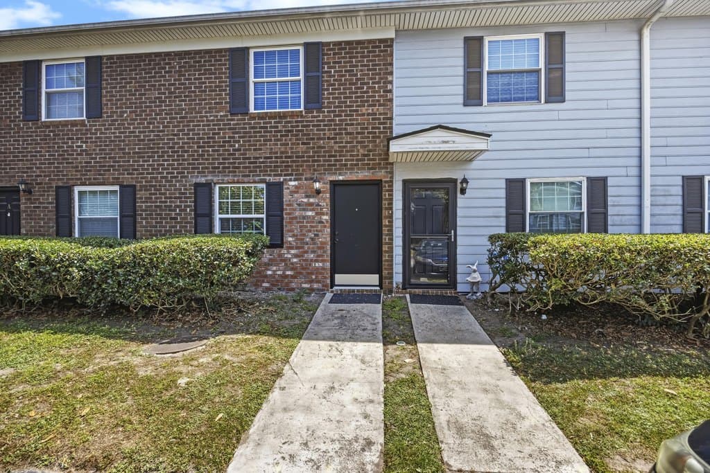 21 Rivers Point Row Apt 11B