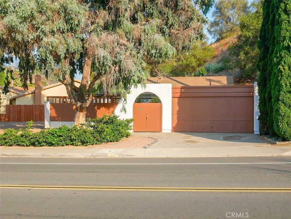 6797 Lipmann St, San Diego