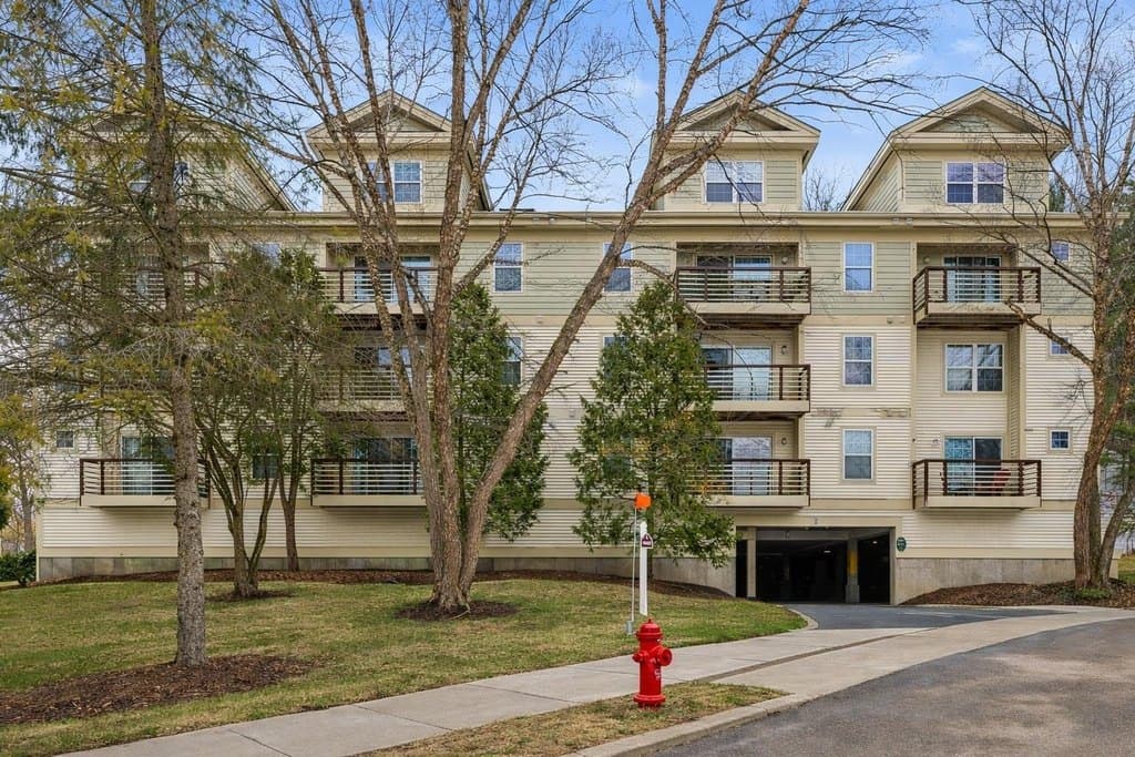 223 Hildred Dr, Burlington