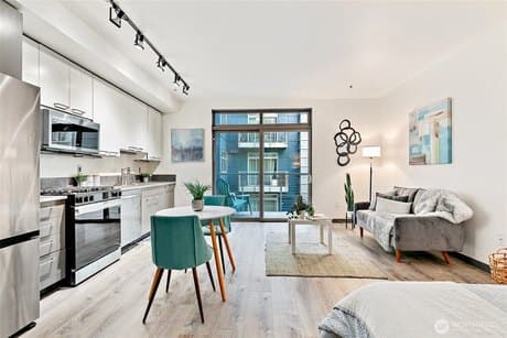 1414 12th Ave Unit 404