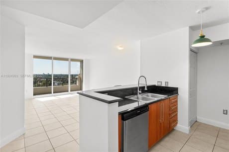3232 SW Coral Way Unit 905