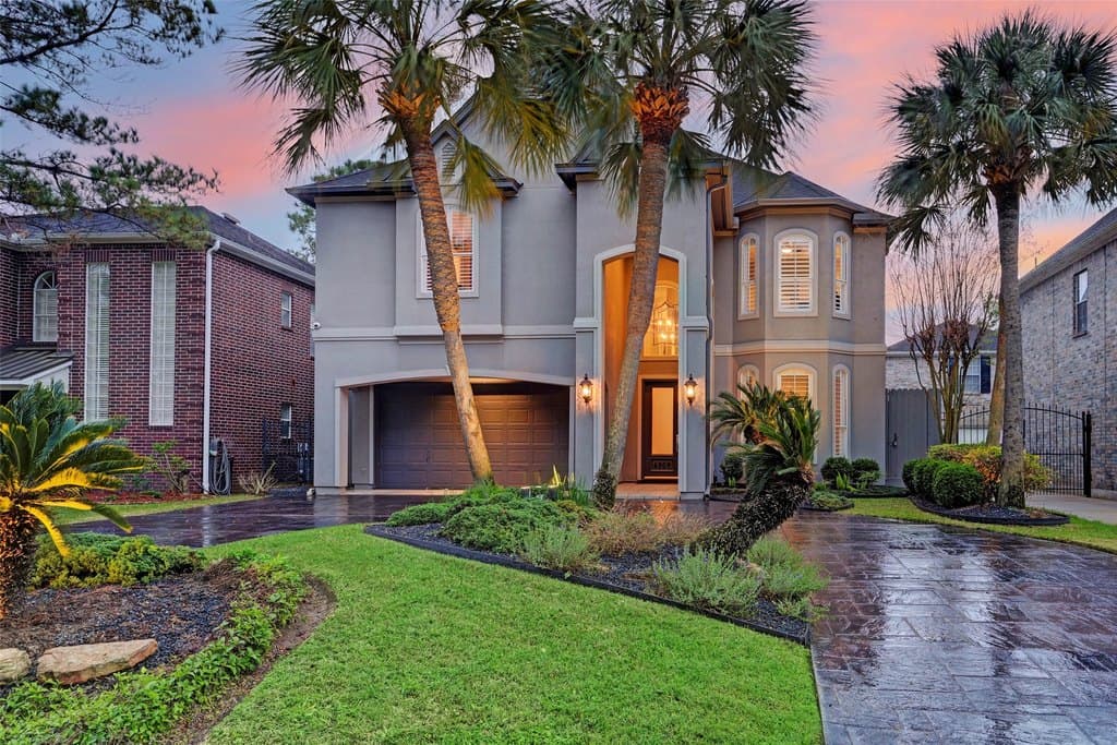 4909 Spruce St, Bellaire