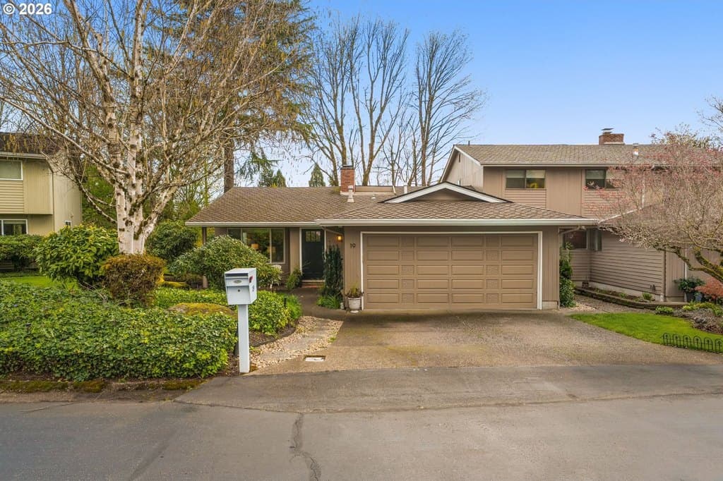 19 Bloch Ter, Lake Oswego
