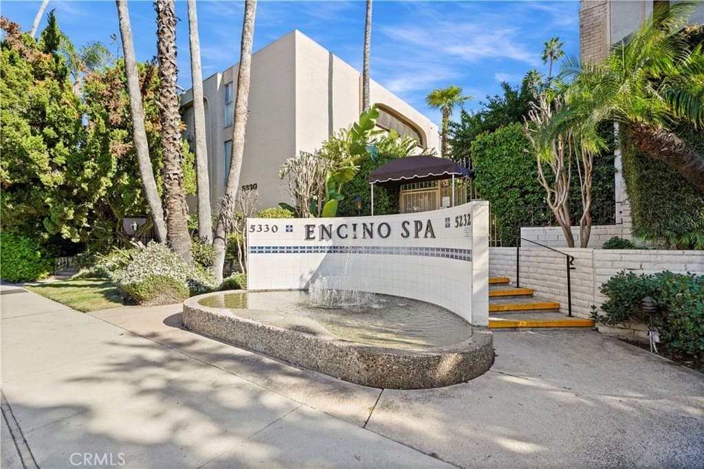 5330 Lindley Ave Unit 209, Encino