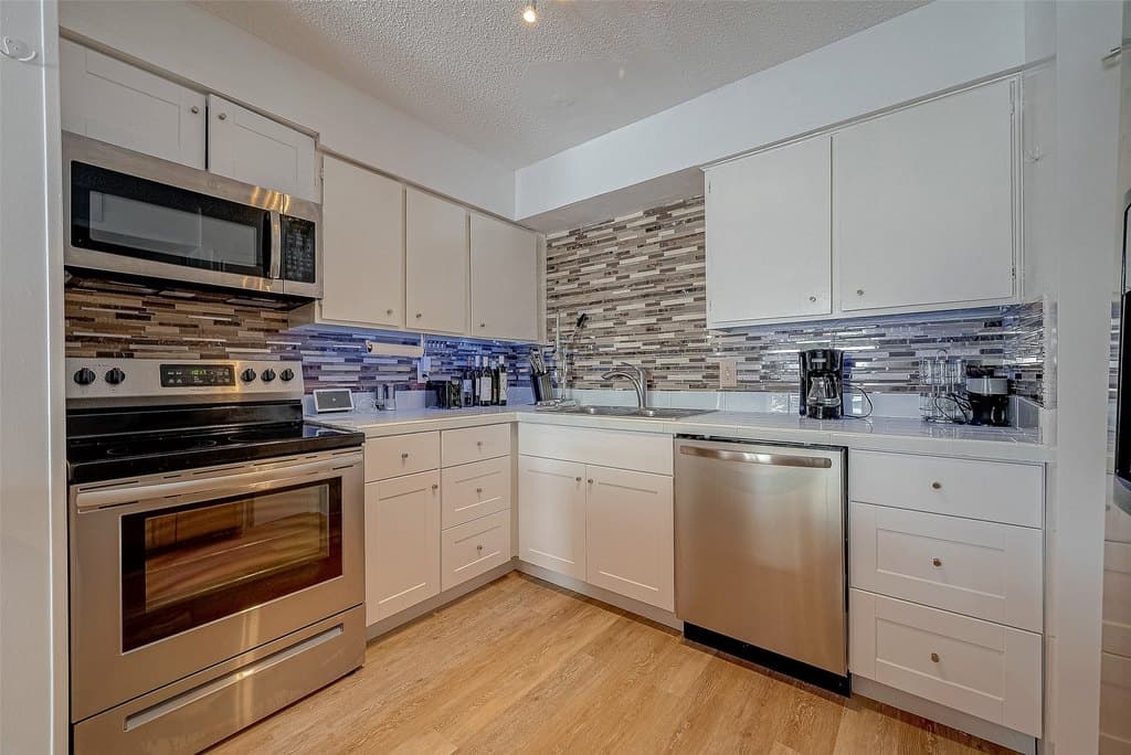 12042 Mighty Oak Dr Unit B, Houston