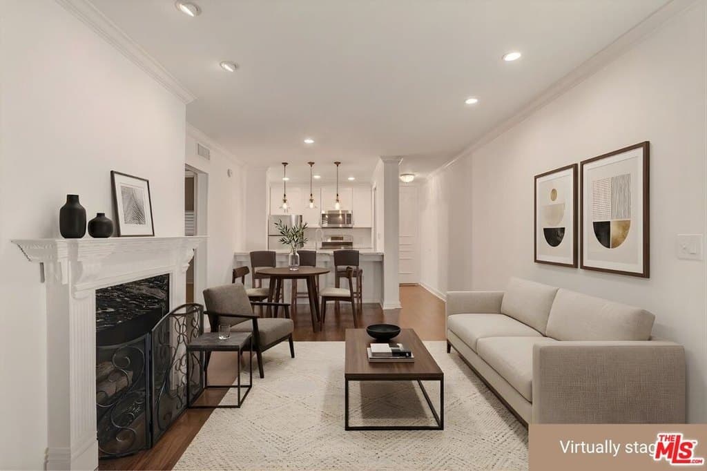 141 S Clark Dr Apt 225, Los Angeles