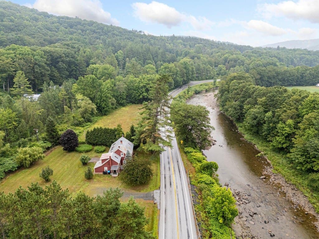 3364 W Woodstock Rd, Woodstock