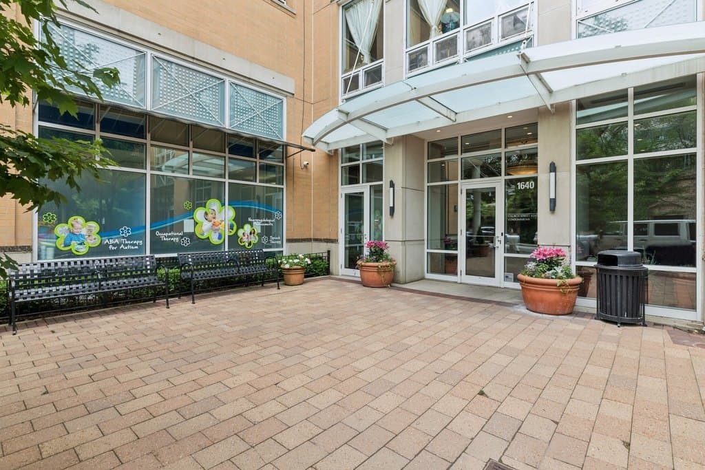 1640 Maple Ave Apt 1202, Evanston