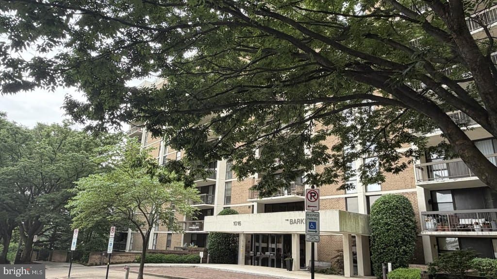 1016 S Wayne St Apt 1007